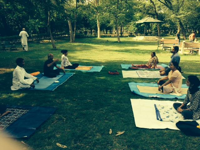 Yoga in Delhi Park2