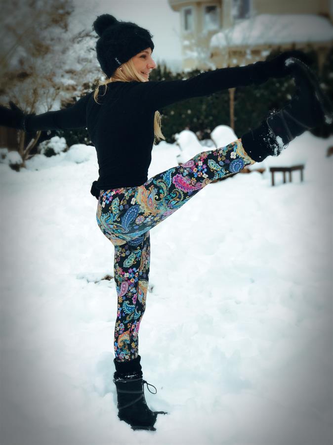 Snow Yoga1