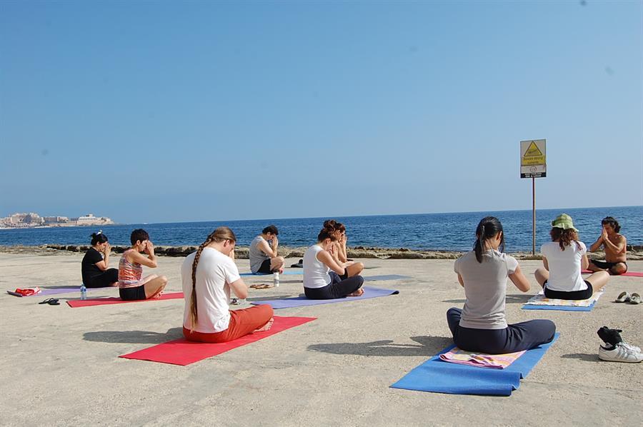 Beach Yoga May 2012  (6)