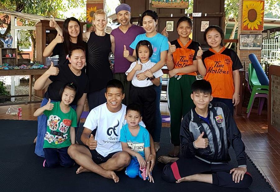 Yogateacher volunteer, Thai Children Shelter 2016