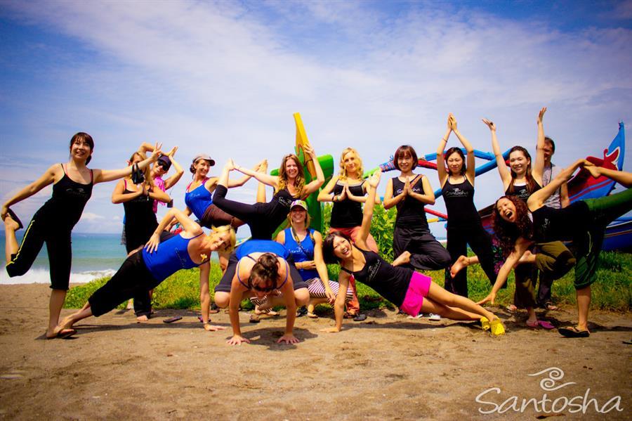 Santosha-Yoga-Surfing-Retreats-020411-108