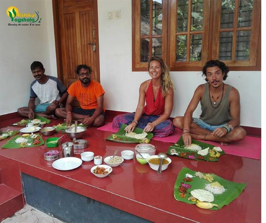 Lunch time of yogis